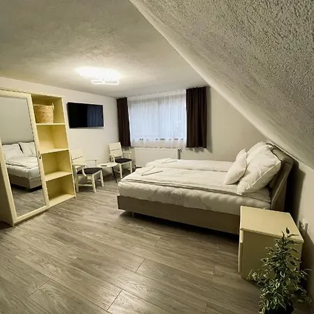 Bed & Breakfast Forest 3*